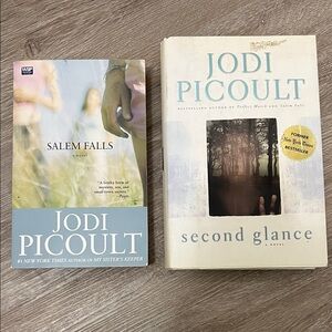Jodi Picoult Novel Set - Salem Falls & Second Glance
